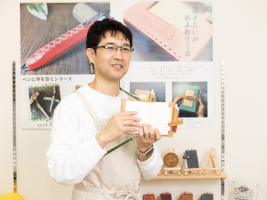 Board of Directors Management Planning Division
Quality Control & Development General Manager
Takeshi Yasukawa